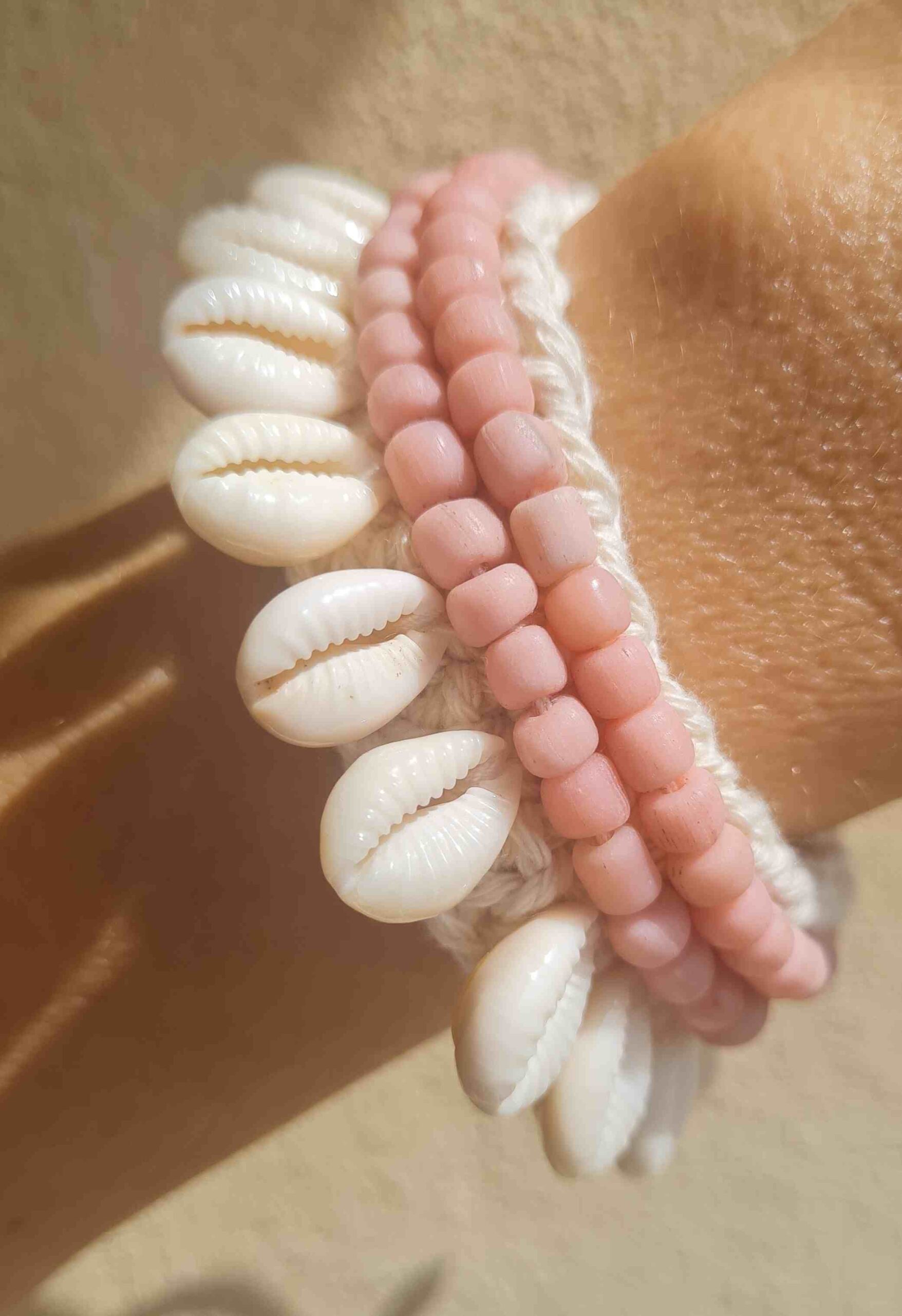 Bene Macrame & Shell Bracelet - Dusty Pink - Image 2
